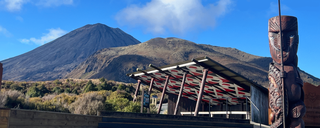 Tongariro Crossing start hero image