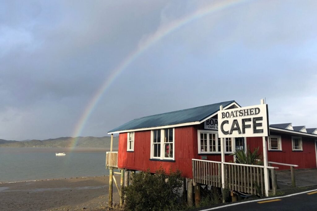 Rawene Boatshed Cafe