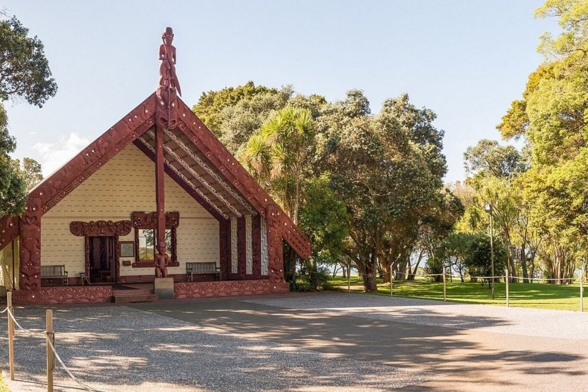 waitangi treaty grounds marae