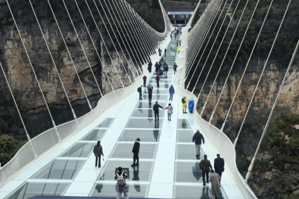 glass bridge zhangjiajie