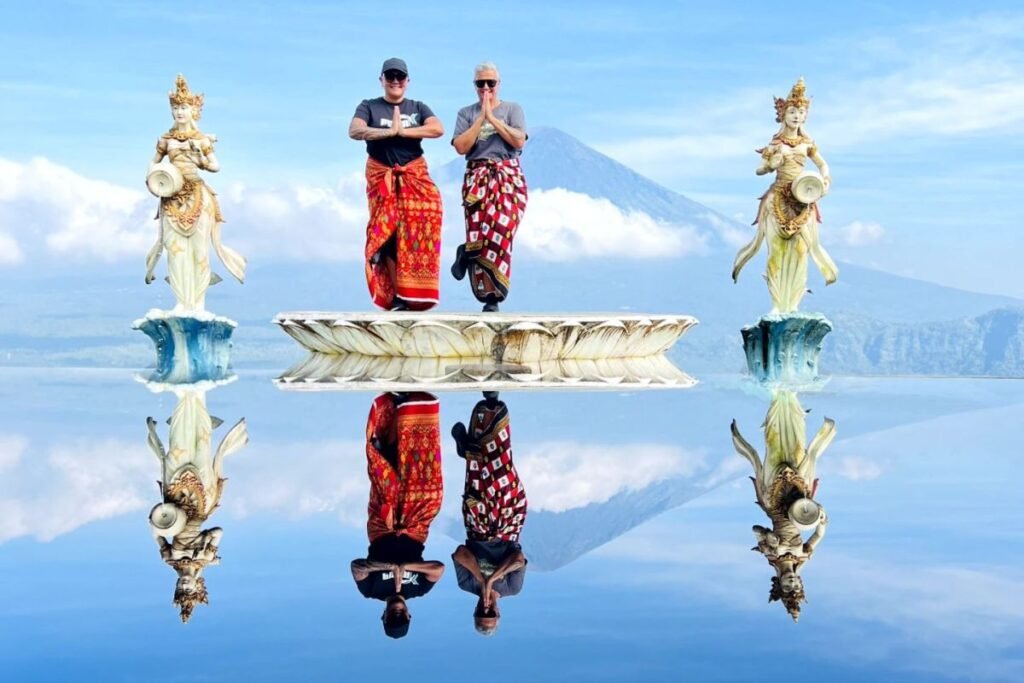 Trick Photography Bali (mirror images)